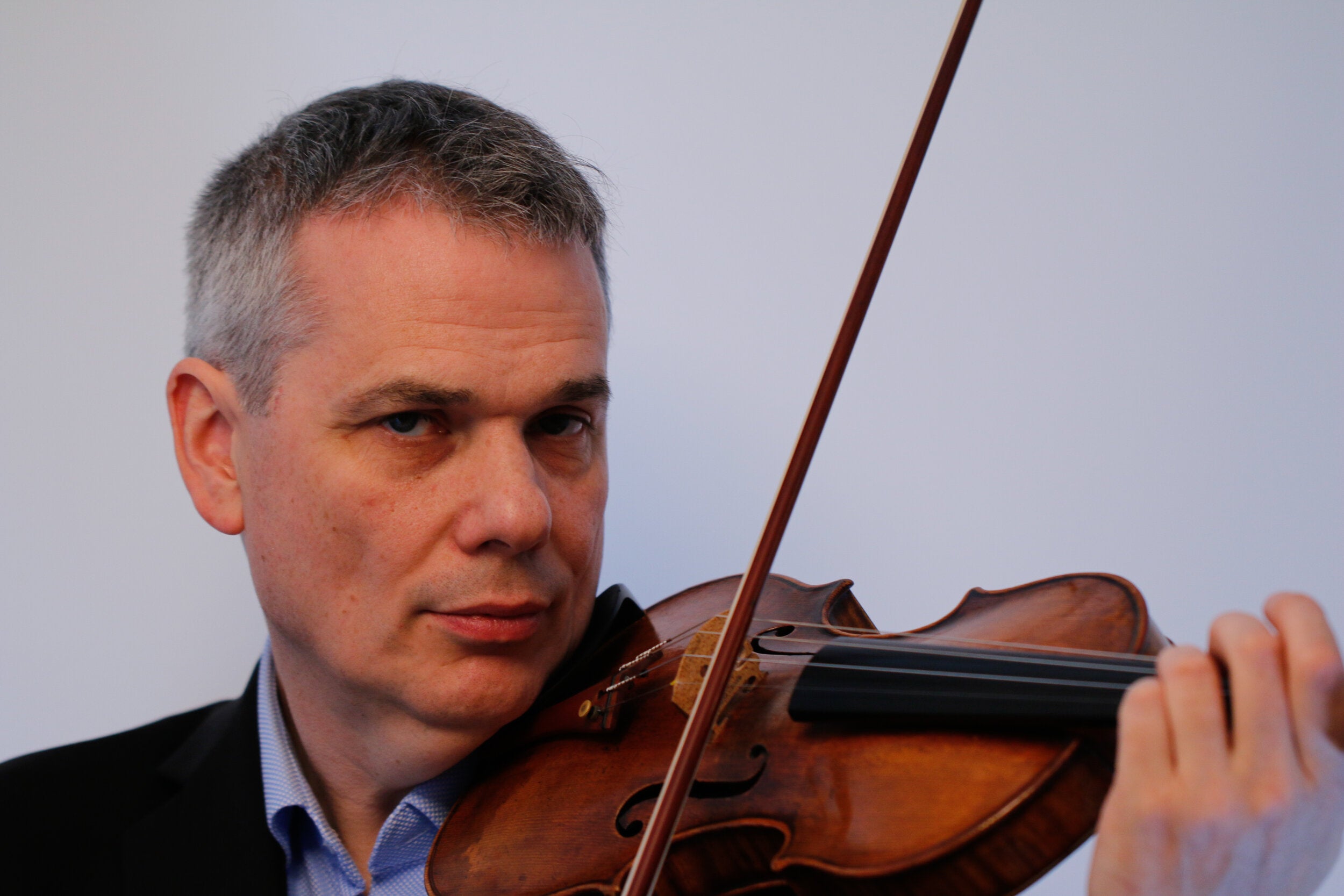 Simon Smith Examples Simon Smith | violin – Resonus Classics & Inventa Records